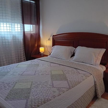 Impeccable 2-Bed House In Viana Do Castelo Villa Exterior photo